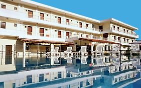 Hotel Prassino Nissi